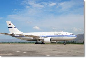 Airbus A-310 FAeB-CA-02-Douchanbe-26mai2008-DSC_0076.jpg